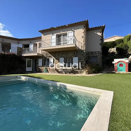 Casa L'olivera Nyaraló